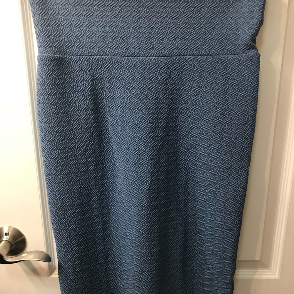 Lularoe BNWT light blue Cassie